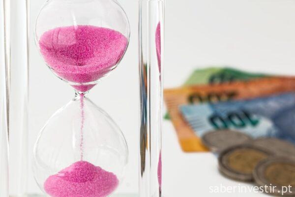 hourglass, money, time, investment, currency, finance, economic, risk, cash, business, economy, wealth, savings, investing, financing, banking, growth, profit, income, return on investment, revenue, strategy, patience, patient, wait, time value of money, time is money, invest, interest, investor, earnings, deposit, coin, save, asset, planning, time management, money, money, investment, investment, patience, patience, patience, patience, patience, investor, time management