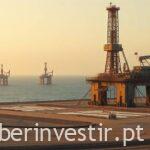 Petróleo recua com perspetiva de reabertura do estreito de Ormuz